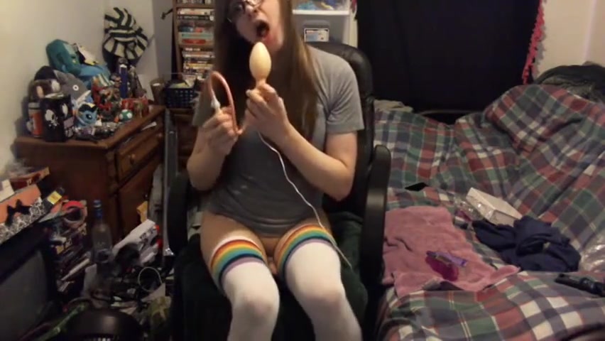 Tranny In Leggings Alone Cam