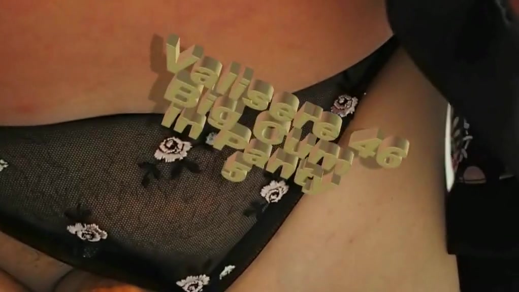 Shemale big cumshoots 3