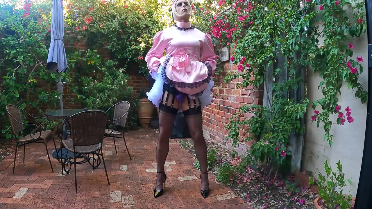 Sissy Maid Ready To Serve