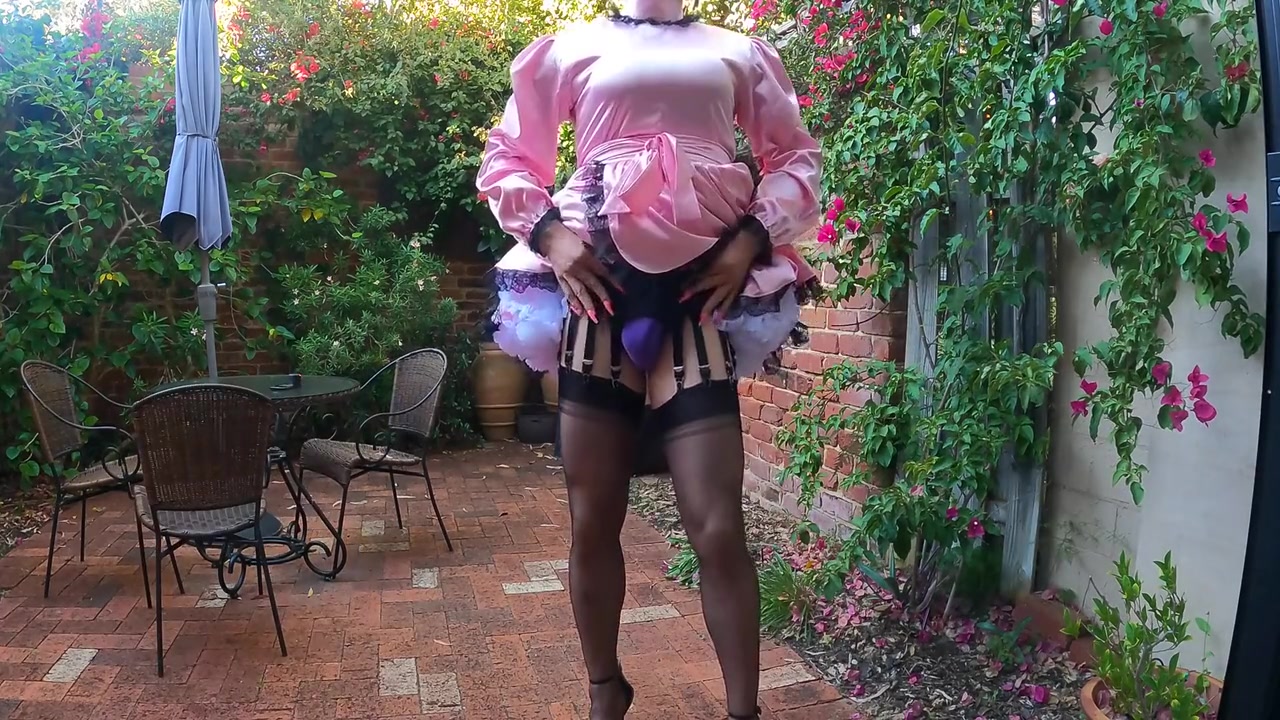 Sissy Maid Ready To Serve