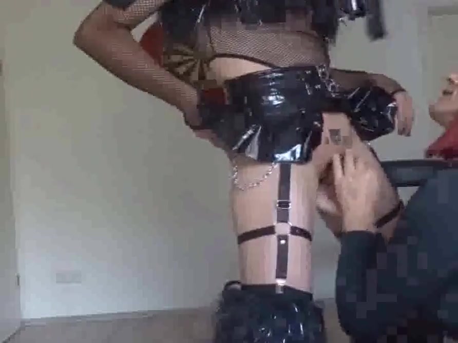Davine Sucks Her Sissy Stepsister Ii