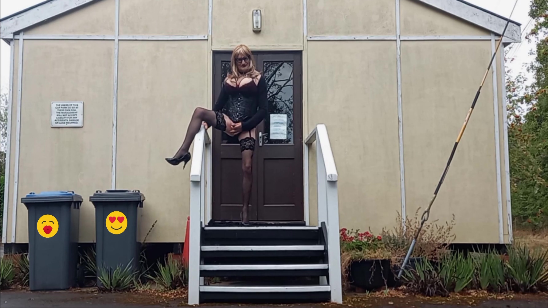 Tranny Masturbating Outdoors At The Hut