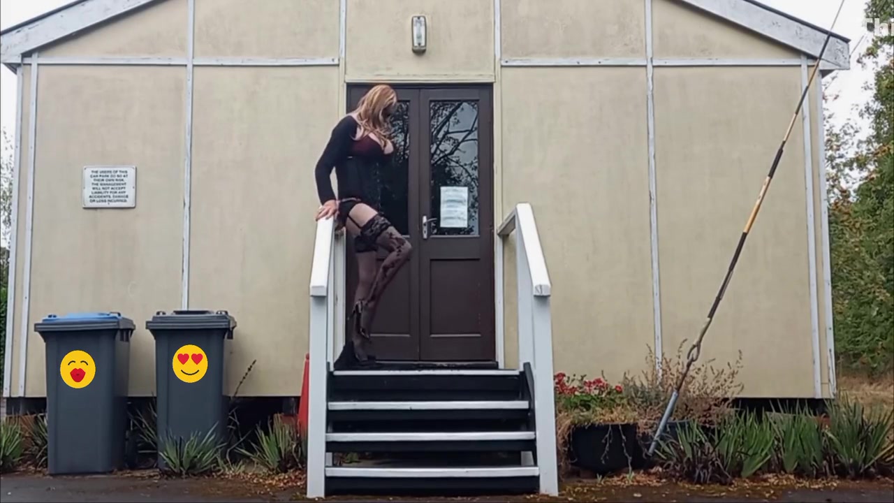 Tranny Masturbating Outdoors At The Hut