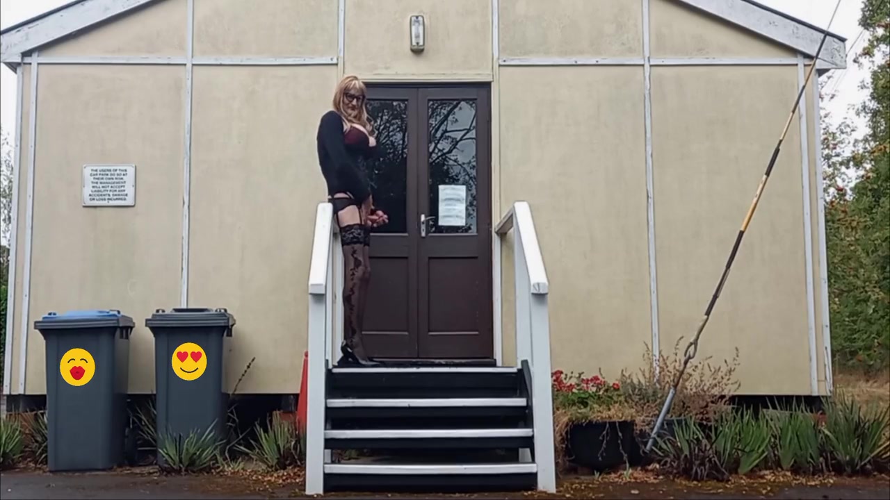 Tranny Masturbating Outdoors At The Hut