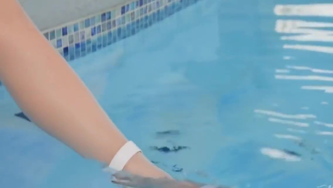 Pornstar Ts Milf Rimmed And Barebacked On Indoor Pool 8 Min