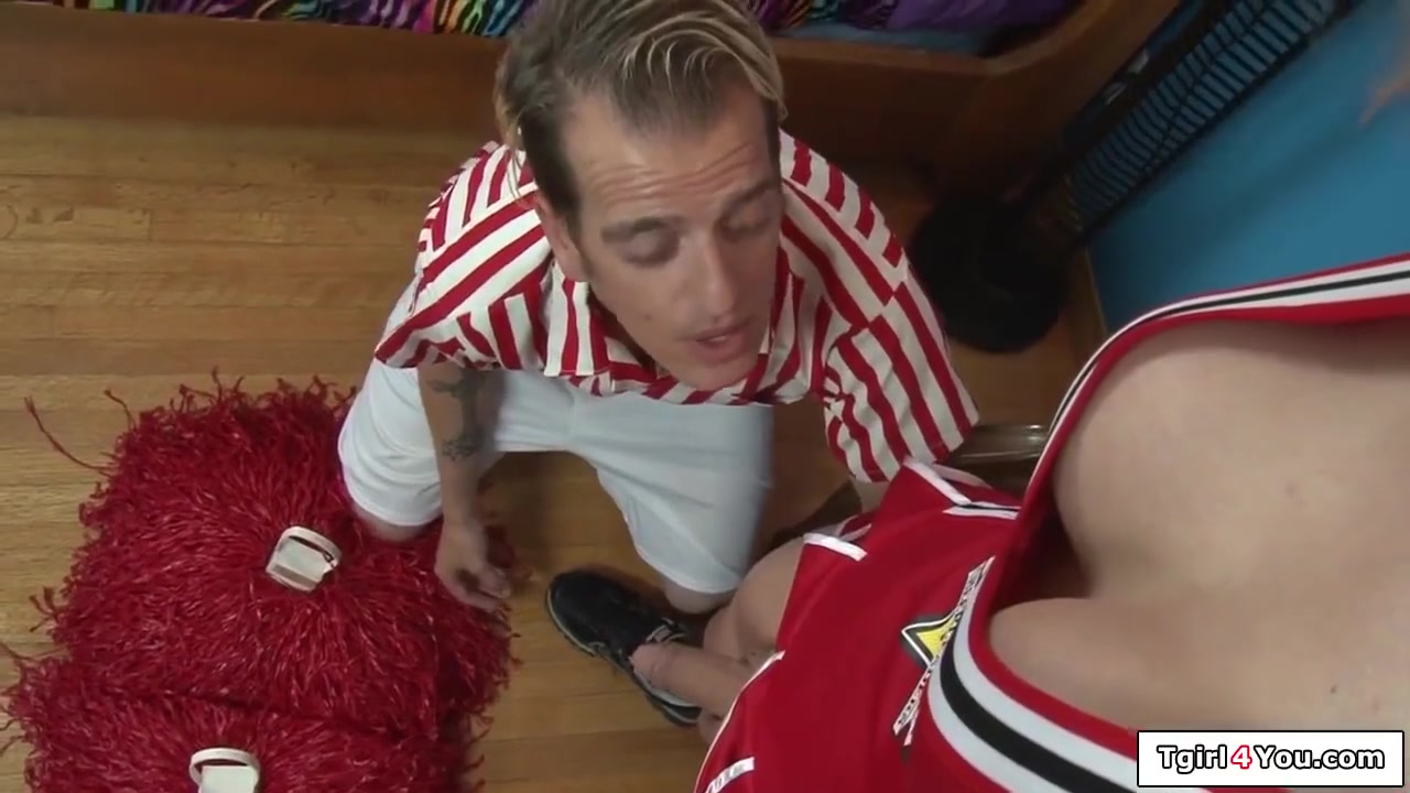 Nina Lawless And Big T - Ts Cheerleader Anal Fucking