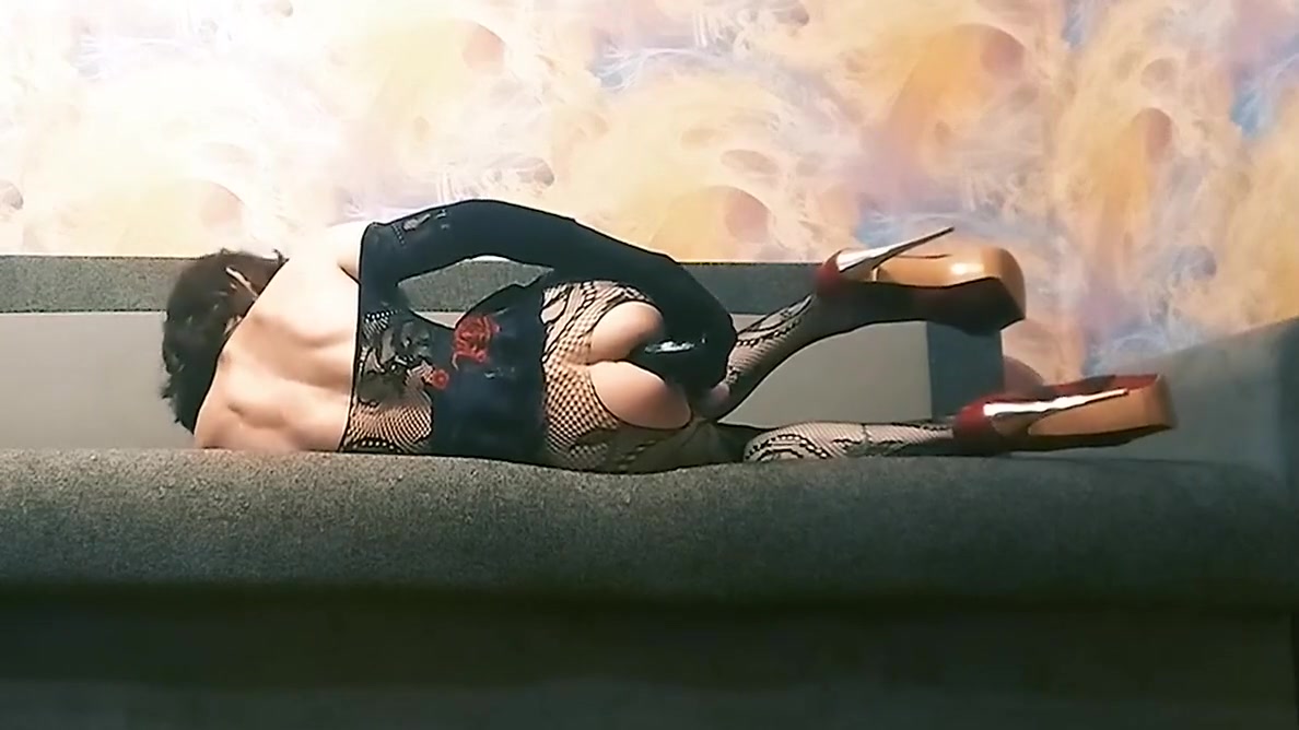 Slim Sissy Slut Fucks Big Black Dildo