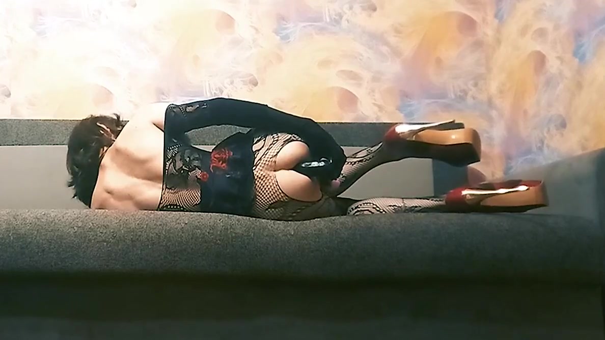 Slim Sissy Slut Fucks Big Black Dildo