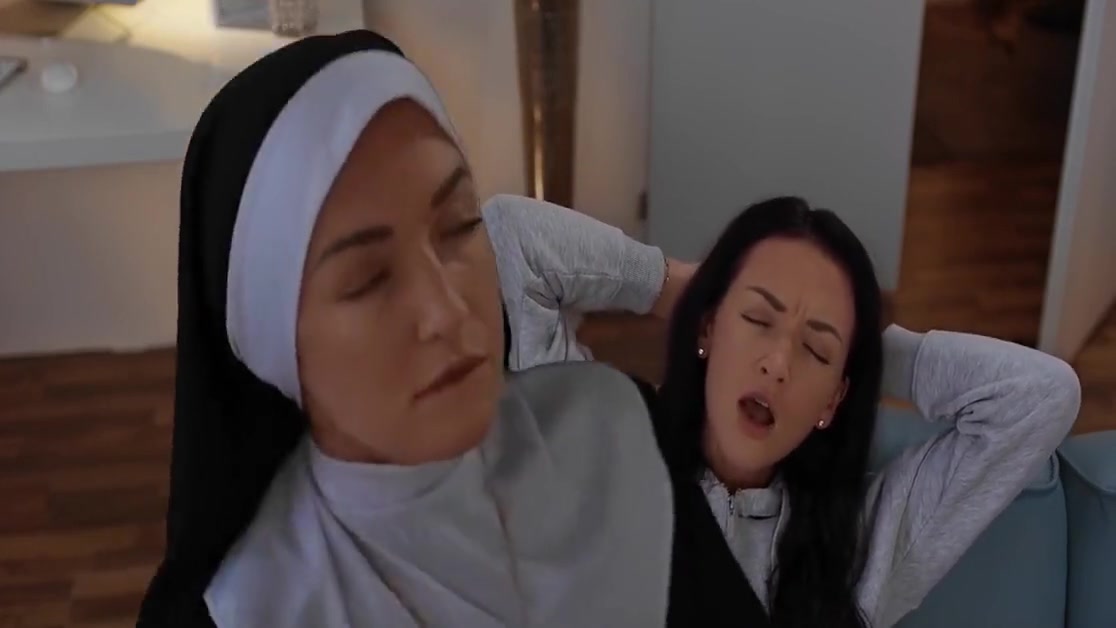 Hot Beautiful Shemales Explode With Cum - Real Life Futanari Compilation