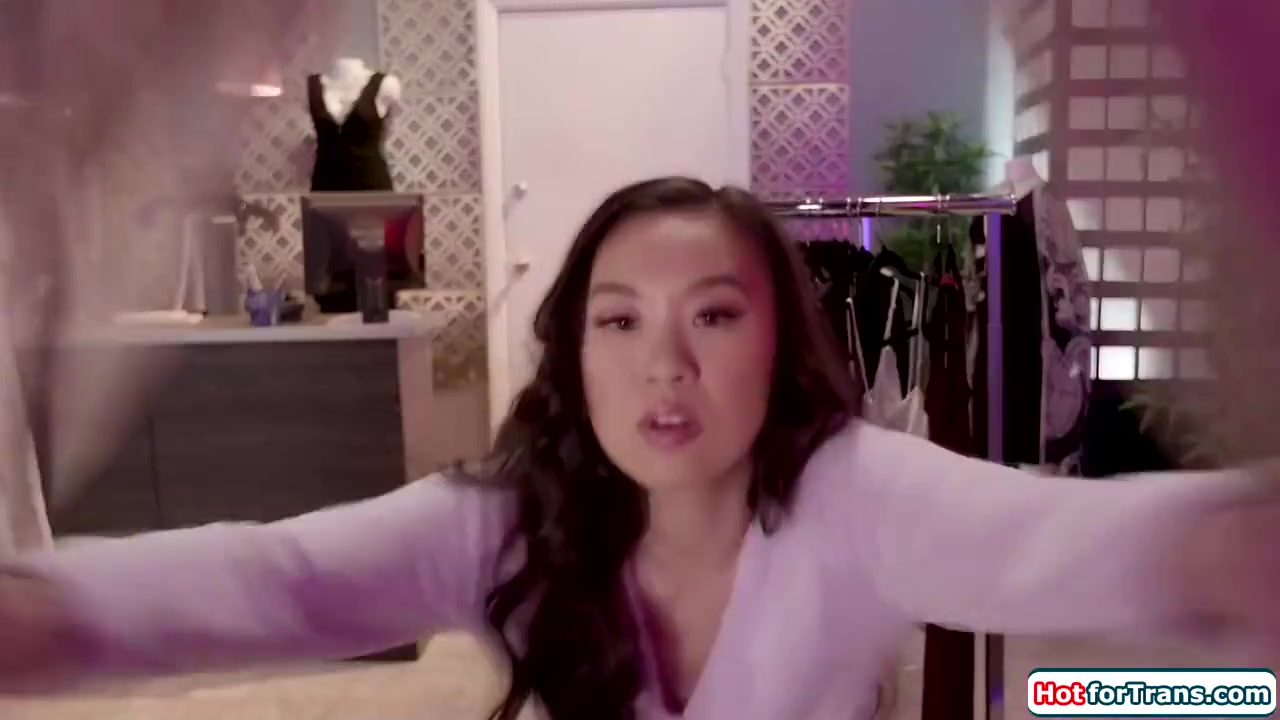 Kimmy Kim, Big T And Erica Cherry In Ts And Bang Asian