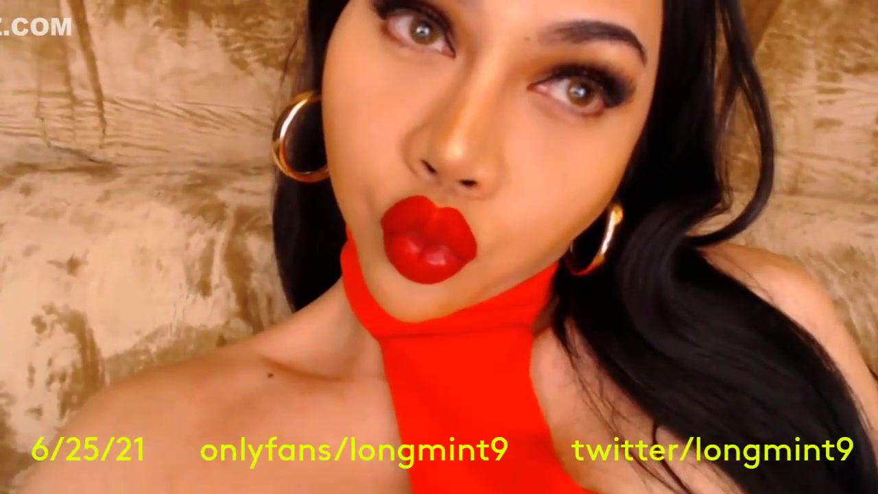 Big Tits Tranny Jerking Her Big Hard Cock