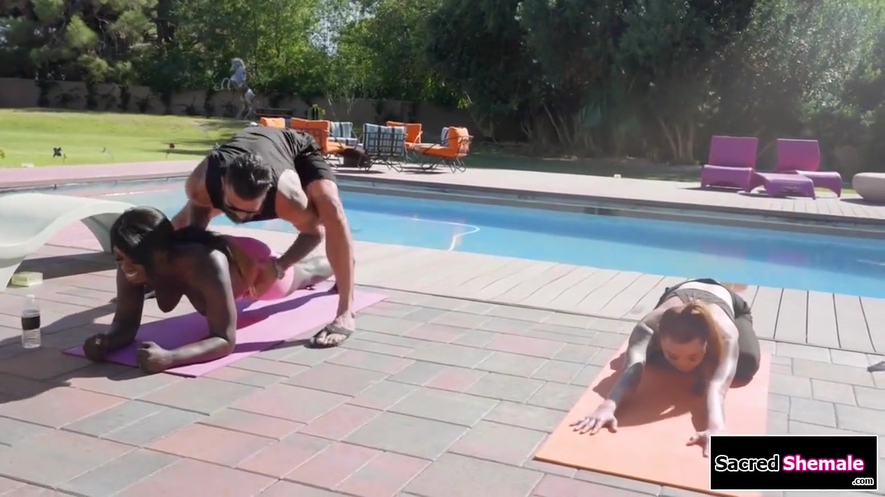 Big T And Ana Andrews In Ebony Ts And Bff Share A Guy