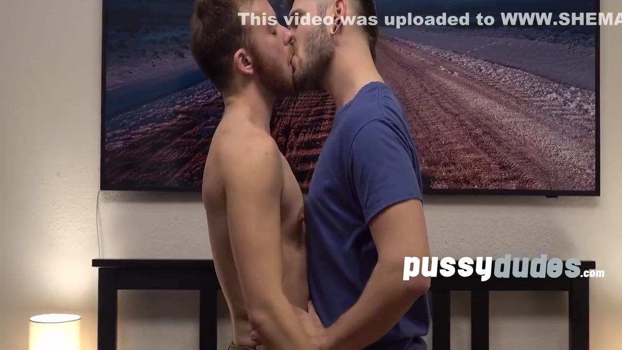 Gay Porn - Dude With A Pussy Gets Rammed (trans Man) 8 Min
