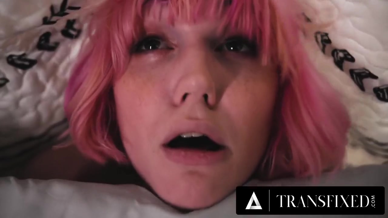 Erica Cherry And Claire Tenebrarum In Trans Babes And Risk Getting Caught With Public Sex