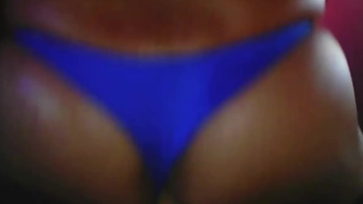 Kellycd666 More Blue Thong And Big Ass For You With Toy!