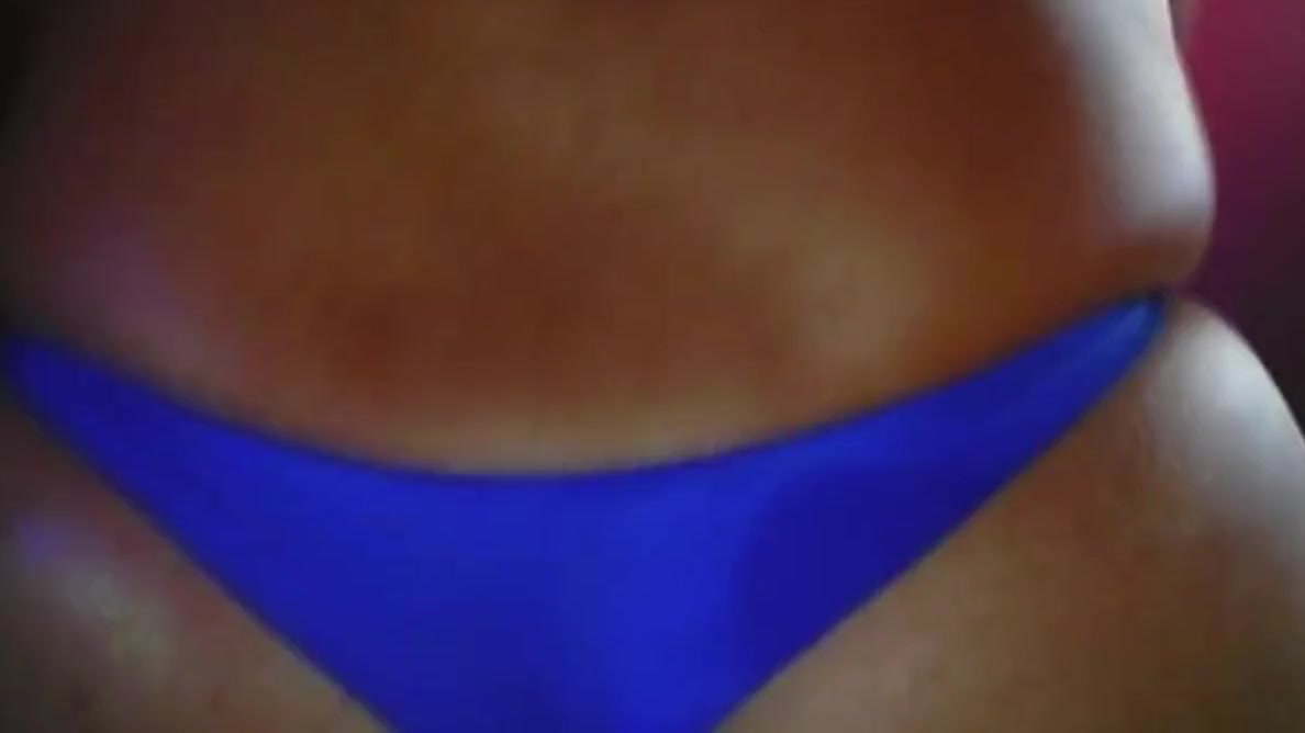 Kellycd666 More Blue Thong And Big Ass For You With Toy!