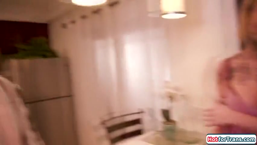 Shemale Sucked By Anal Fucked Tgirl - Gracie Jane And Erica Cherry