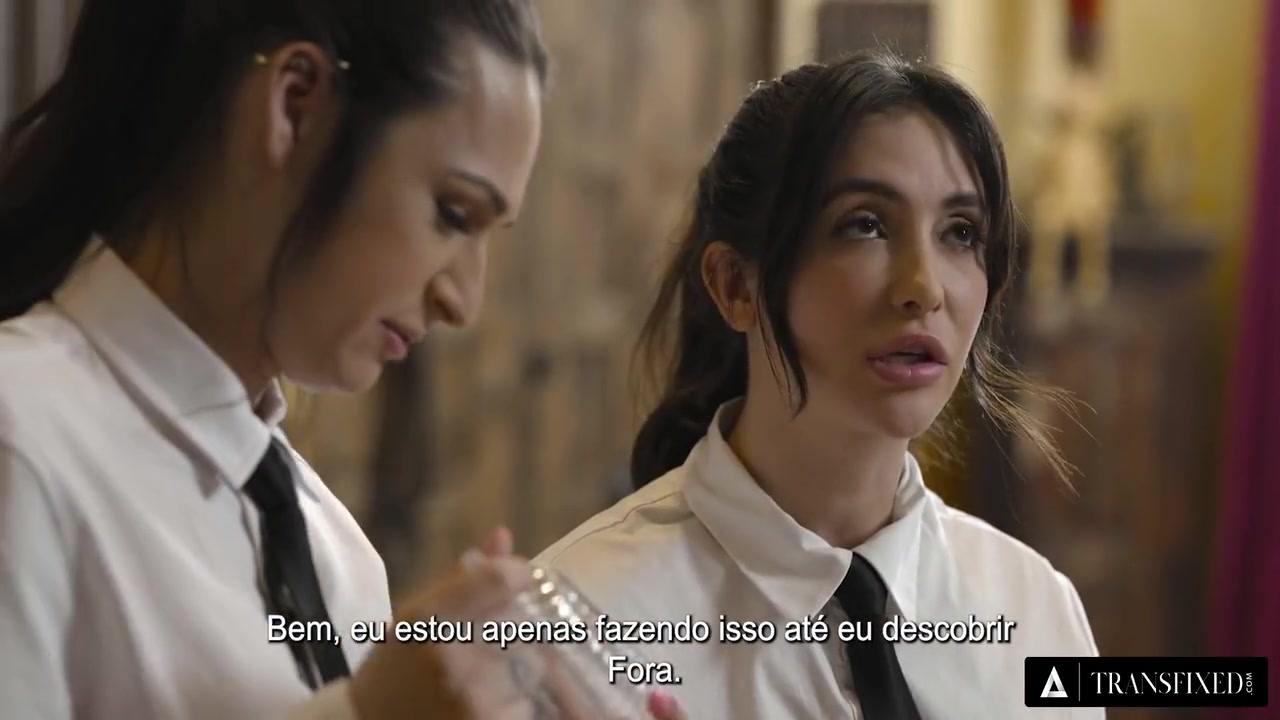 Busty T-girl Fucks Bubble Butt At Work! Portuguese Subtitles With Jane Wilde And Khloe Kay