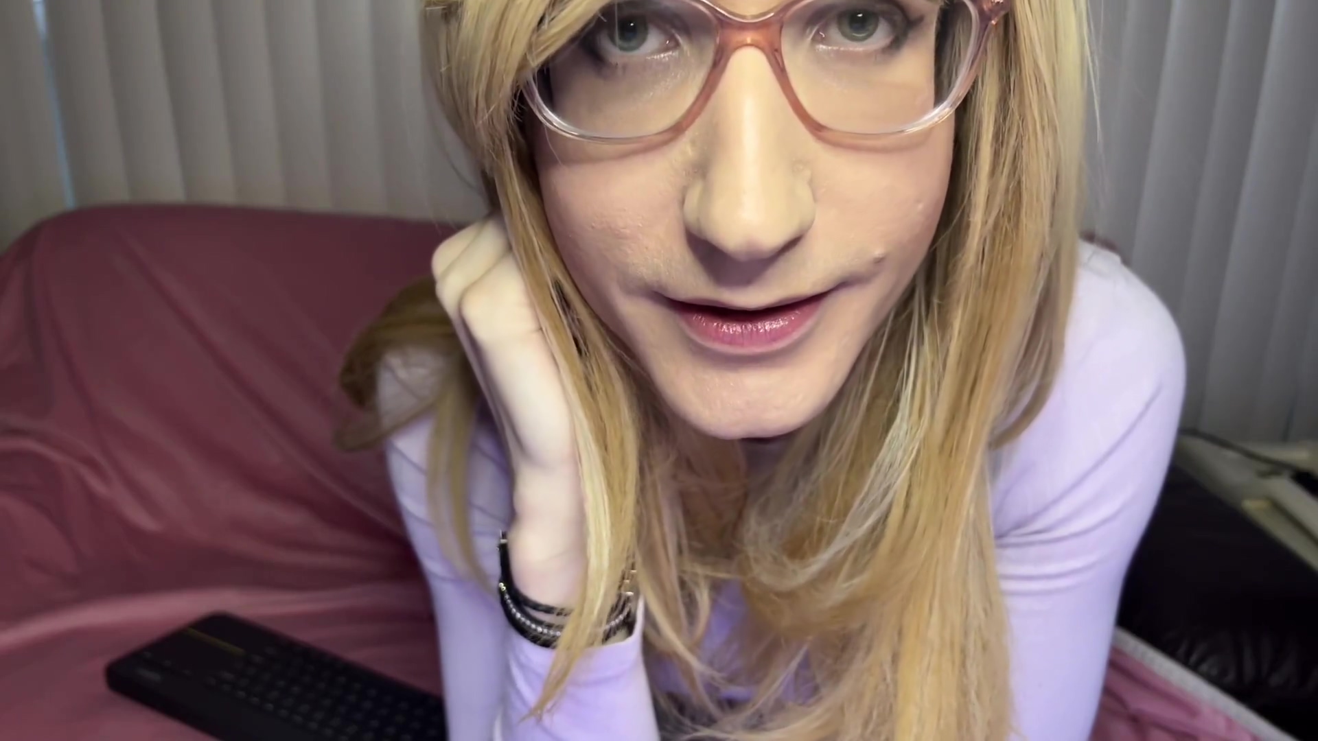Trans Humiliatrix Feet And Spit Worship