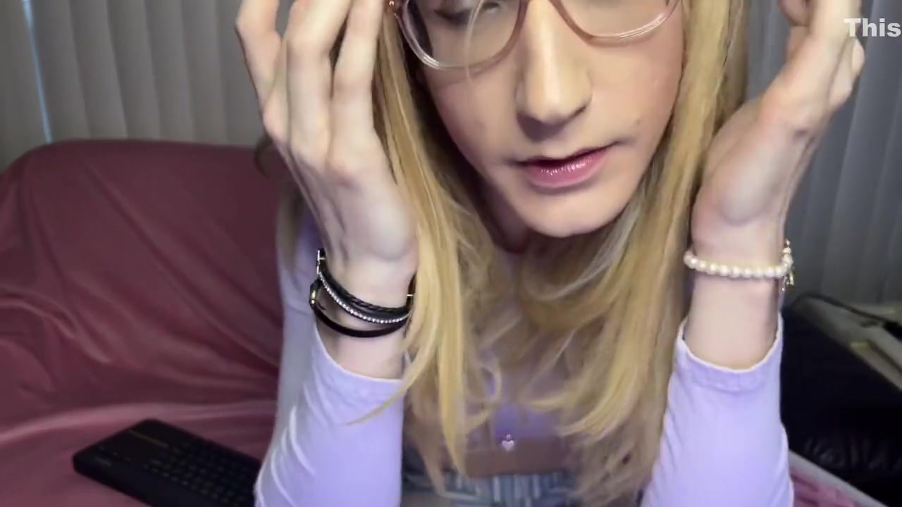 Trans Humiliatrix Feet And Spit Worship