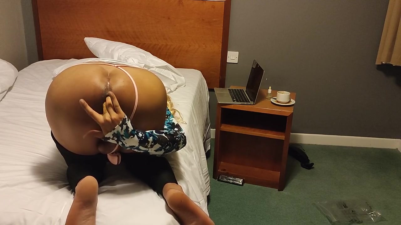 Who Papi Want Fuck This Sissy Latina Pussy