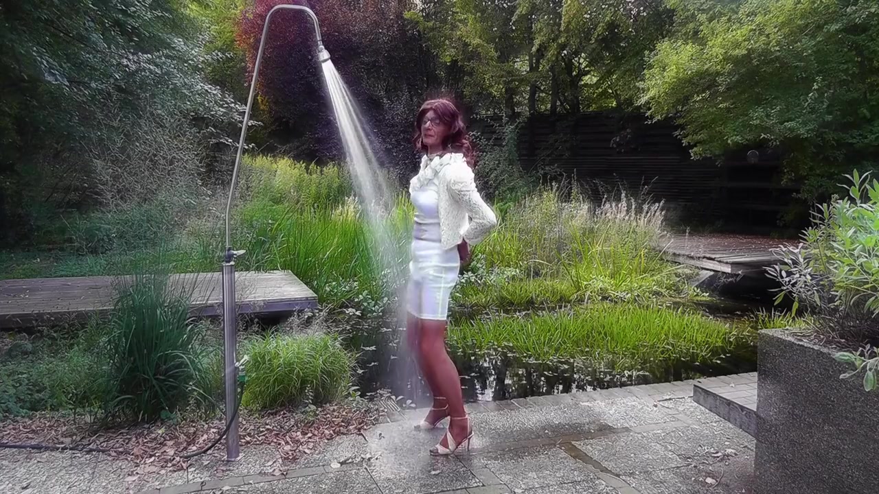 Cumshot Of A Very Fuckable Milf