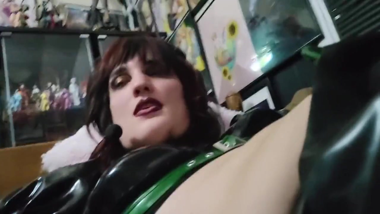 Latex Maid Jerkoff And Cum