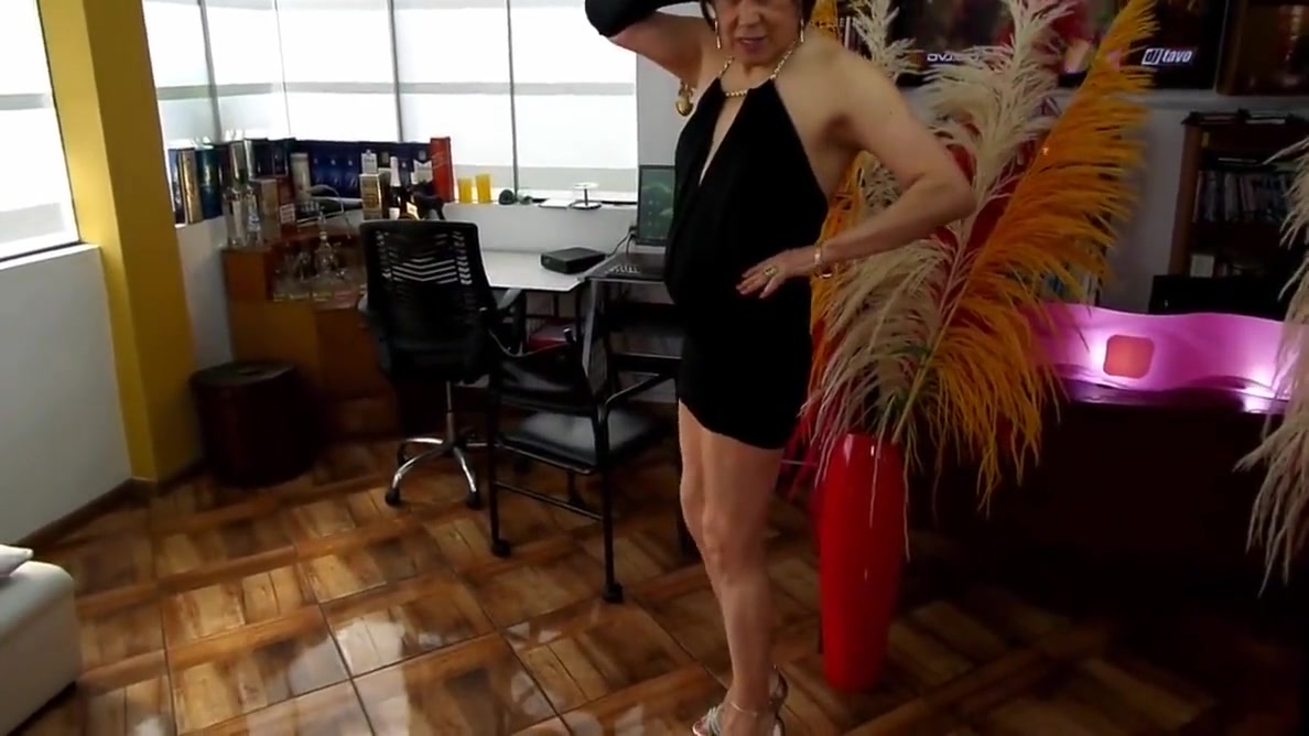 Abstemious Girl Is Desperate With Extreme Anal Sex