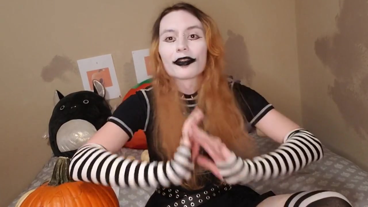 Best Halloween Special Ever: Trans Girl Breeds A Pumpkin