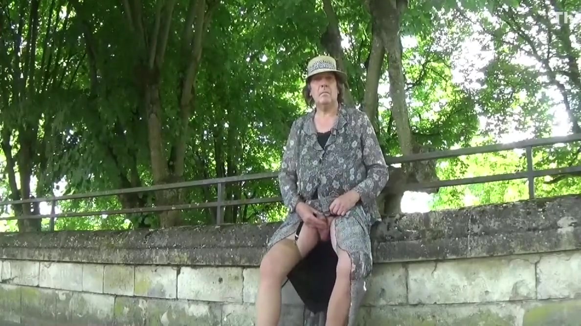 Transvestite Tranny Sounding Urethral In Town On Avenue In L