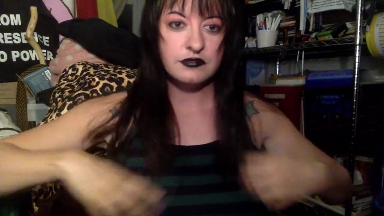 Trans Girl Eats Beans On Webcam Show