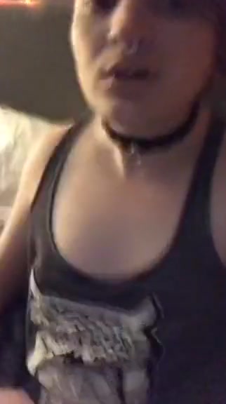 Horny tranny needs to cum