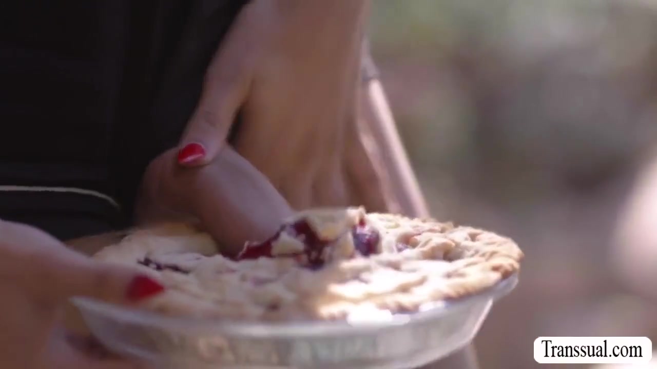 Blonde Milf Gets Her Pie Fucked By Trans