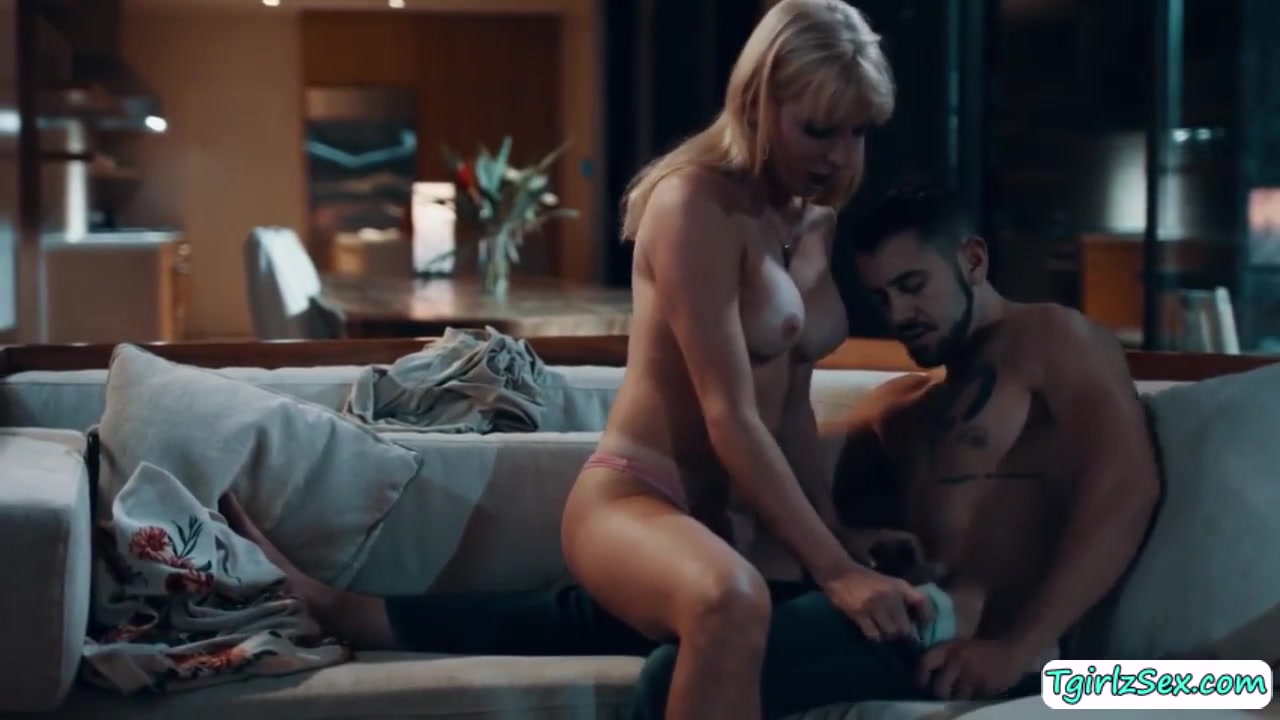 Jamie French - Hunk Straight Guy Anal Fucks Busty Blonde Tranny