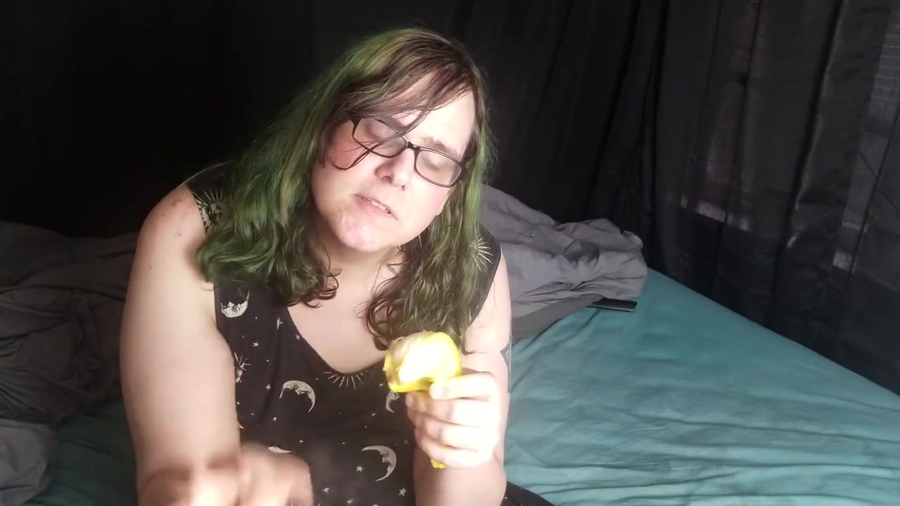 Trans Girl Seductively-ish Eats A Banana. (4k Uhd)