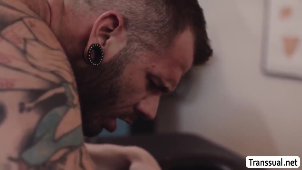 Injured Dude Analed Shemale Masseuse