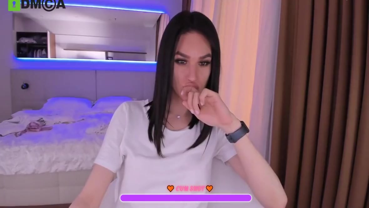 Sw33t L4dy Co1a Cumshow (06.07.2019)