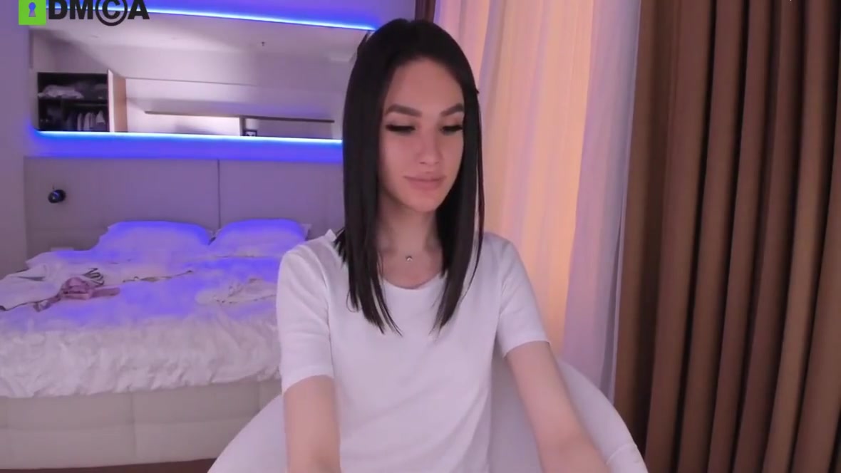 Sw33t L4dy Co1a Cumshow (06.07.2019)