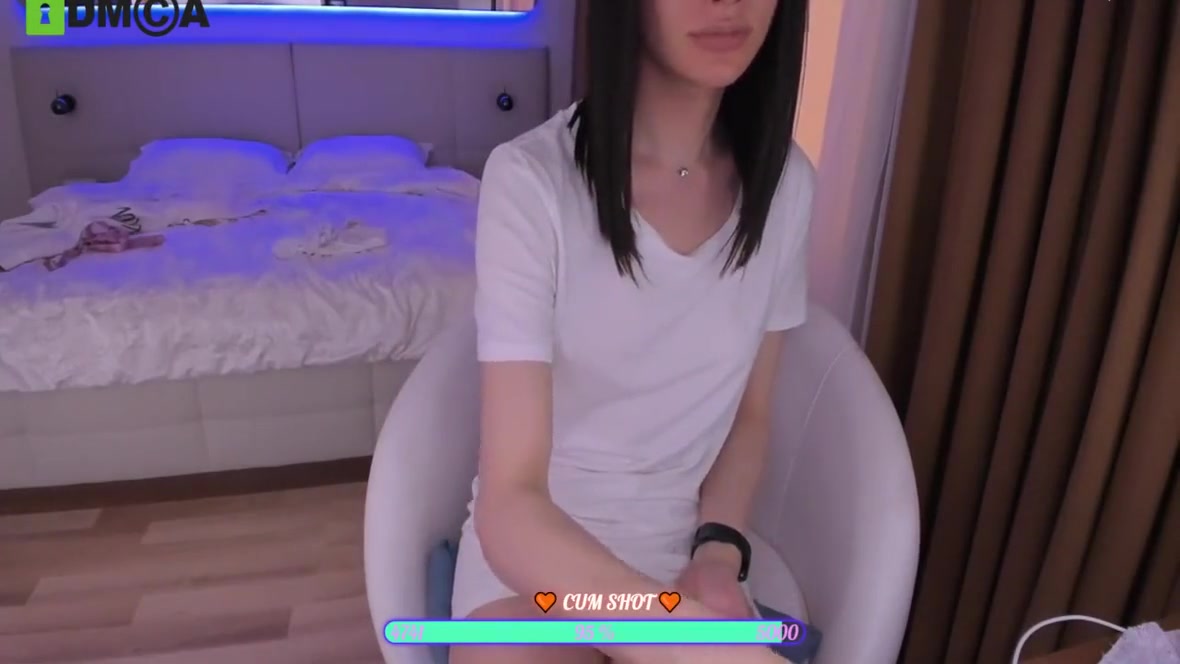 Sw33t L4dy Co1a Cumshow (06.07.2019)