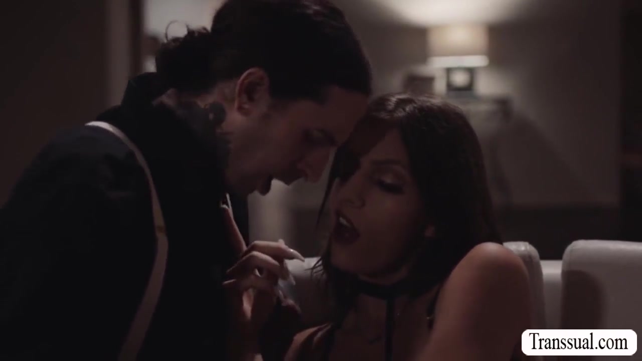 Horny Ts Bareback Fucked By Tattooed Bf