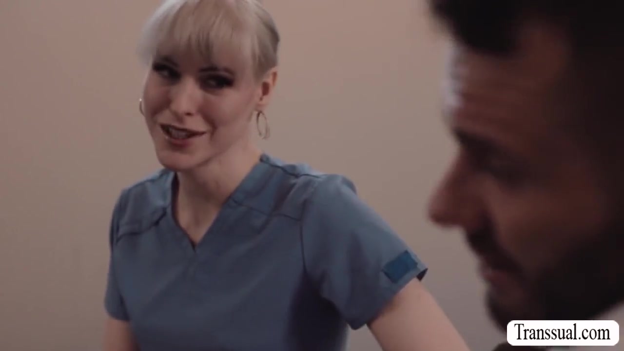 Injured Guy Barebacked By Ts Masseuse