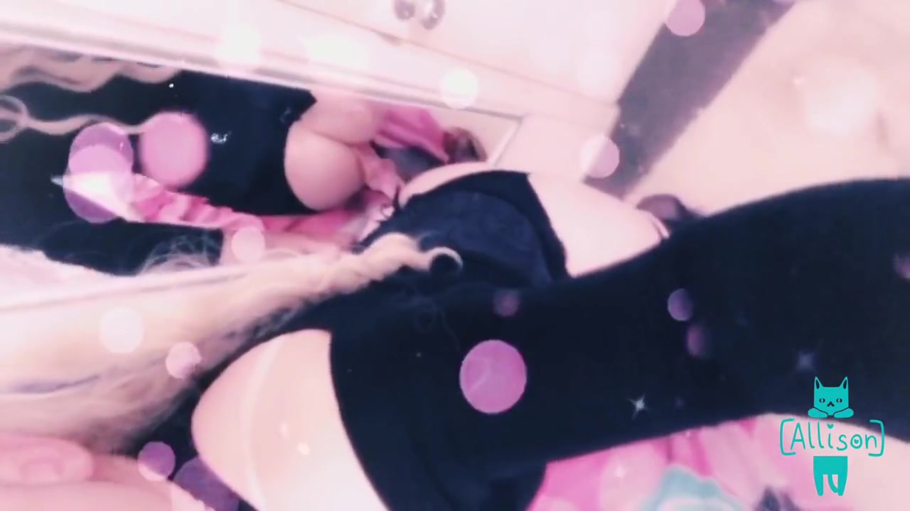 Trans Girl Riding A Dildo In Vegas