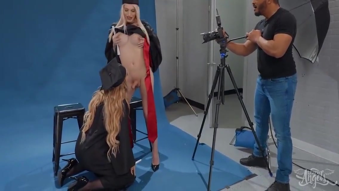 Izzy Wilde, Angel S And Ivory Mayhem - Naughty Babes Nourish Their Sexual Appetites With Dillon The Photographer 10 Min
