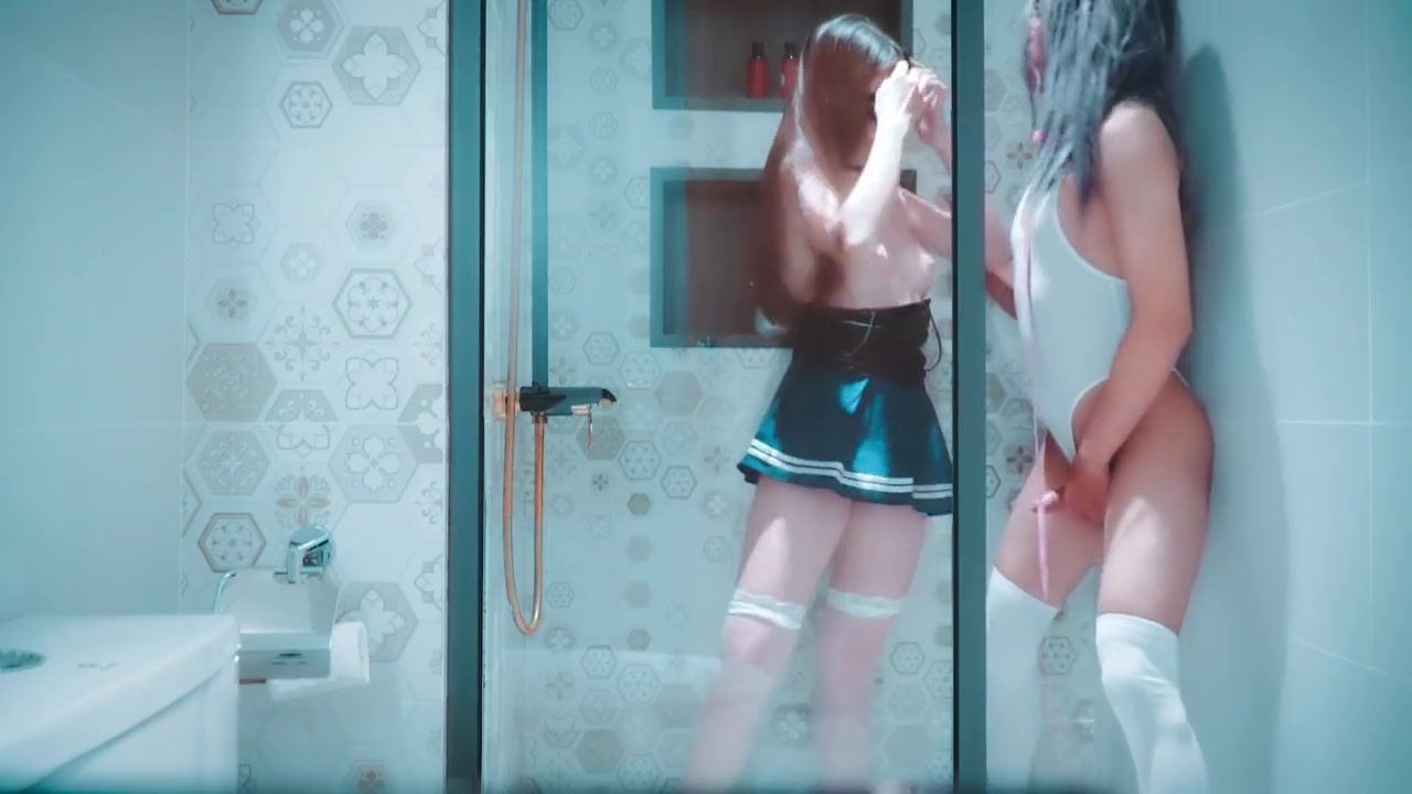 Chinese Femdom Serving Mistress With Sissy Slave
