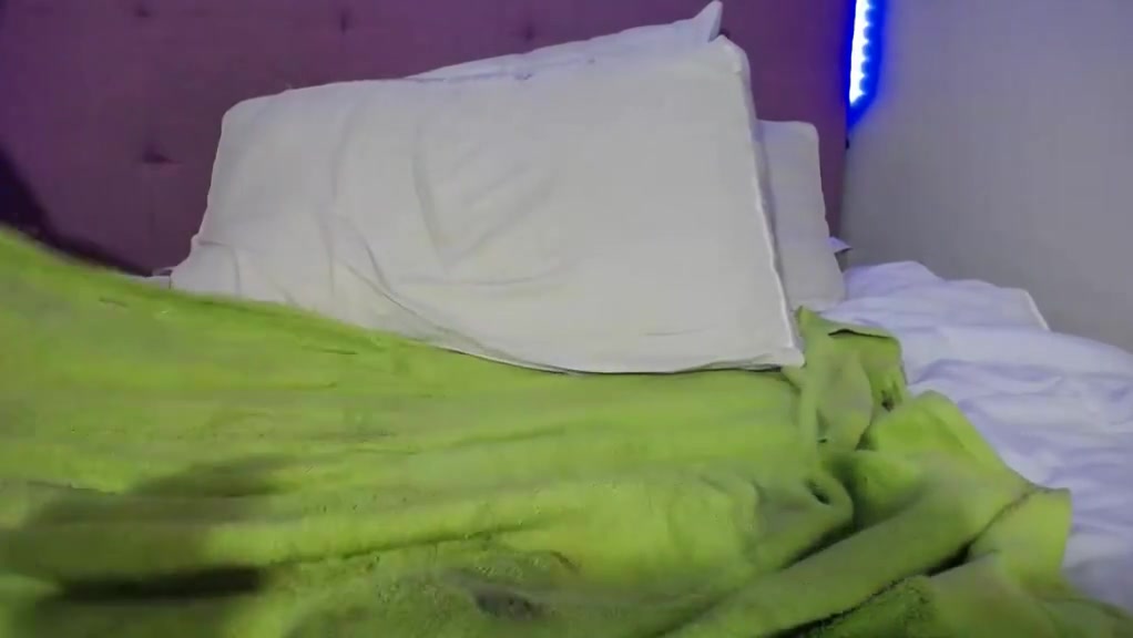 Horny amateur shemale video with Webcam, Masturbation scenes
