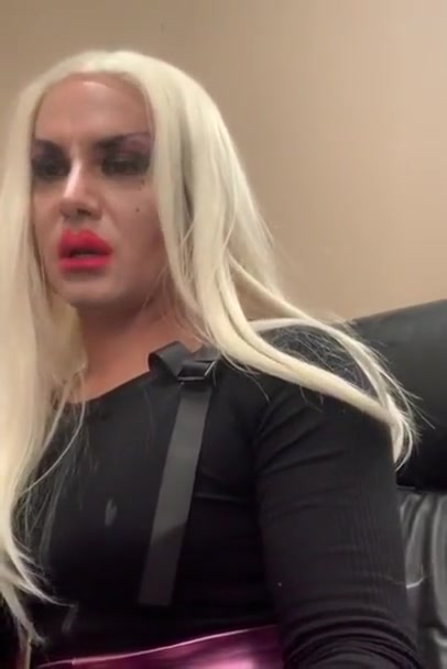Tranny Camming - Records Show - Webcam Gurl Shemale Strokes Cock Tgirl Crossdresser