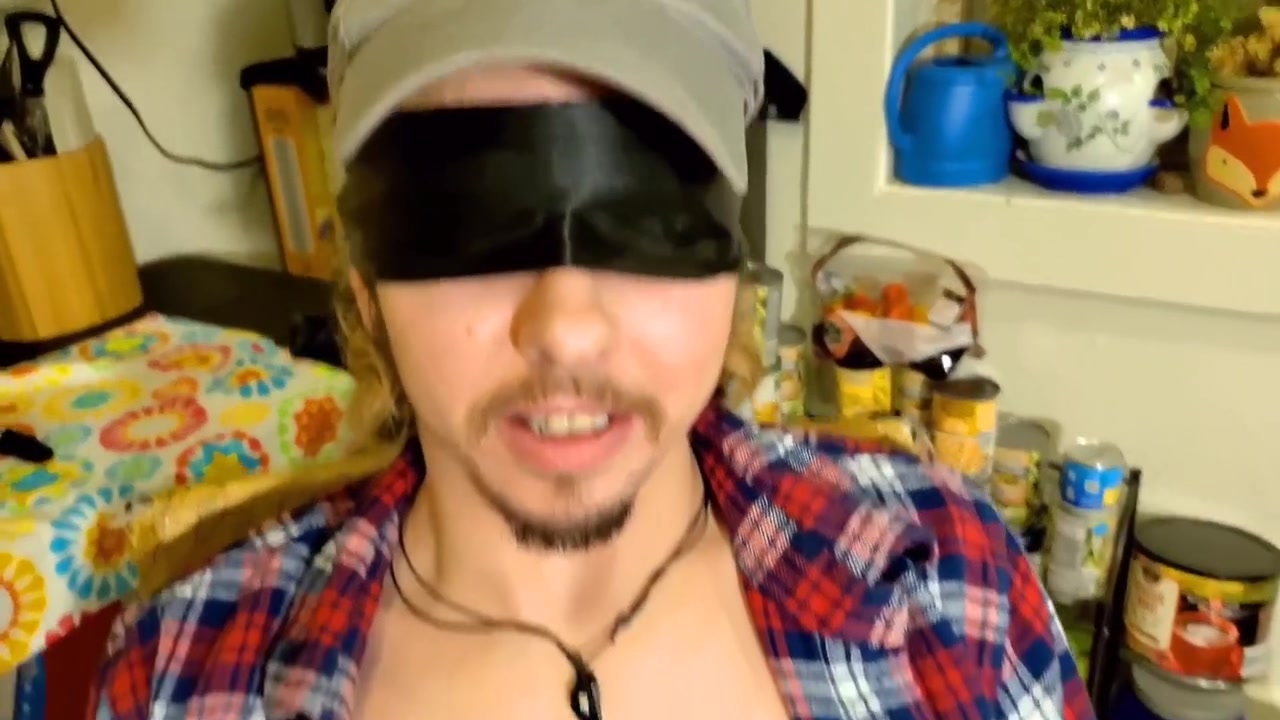 Tboycodylee Tries To Guess What Household Object Is In His Cunt