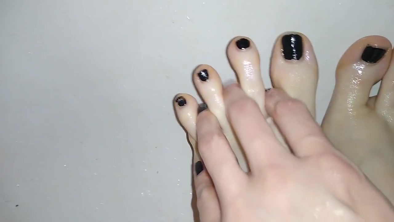Ftm Foot Fetish Oil Massage Hairy Trans Man Big Feet Big Hands Trans Genitalia