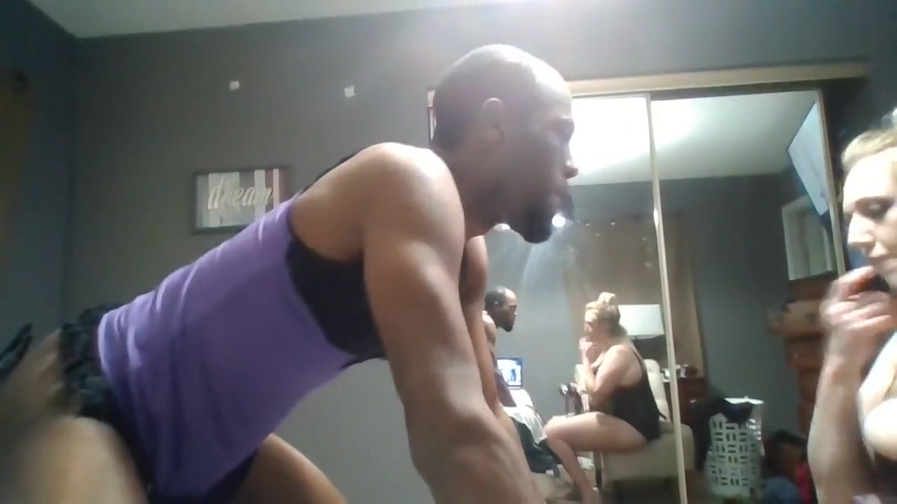 Bbc Crossdresser Spun And Getting His Cock Sucked