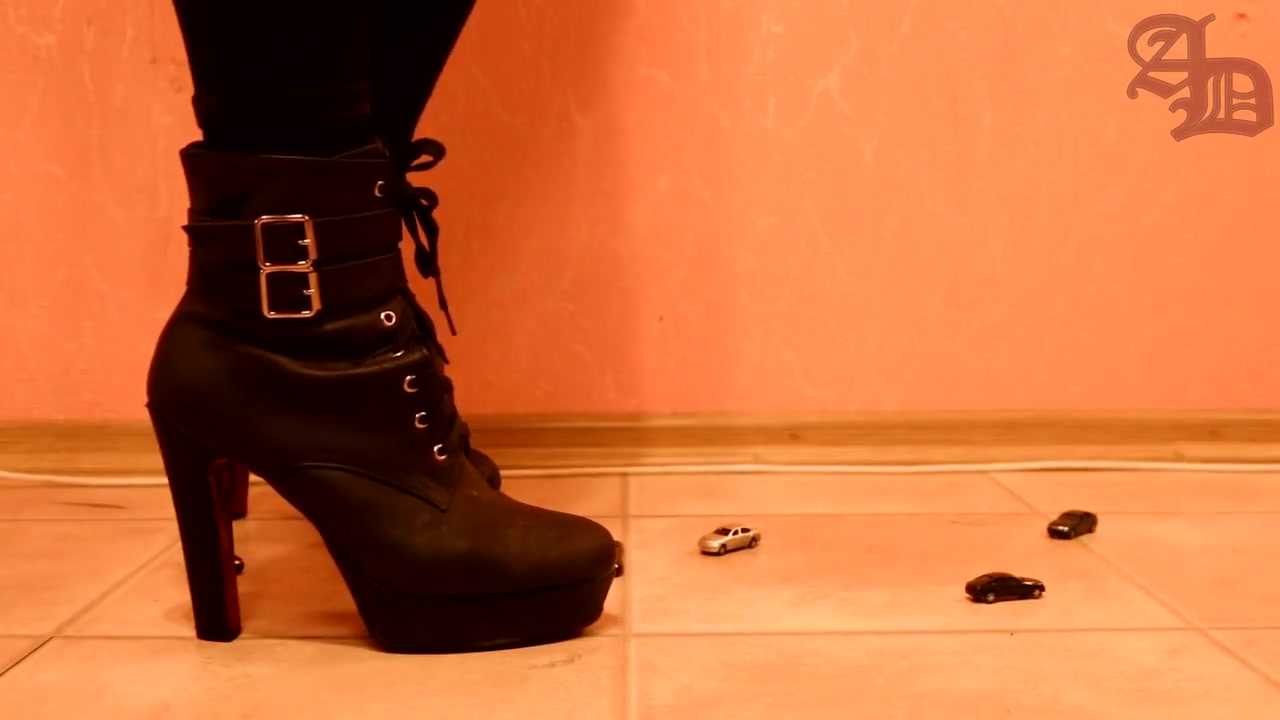 Tranny Giantess Amanda Crushes Small Cars In Black Jeans On High Heels - 1 (crush Fetish)